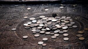 İşçiler tesadüfen gizli bir hazine buldu