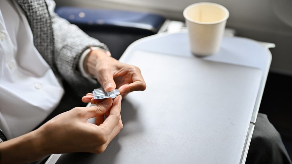 Seyahat ederken bu 7 ilacı yanınıza almayın! İşte nedeni