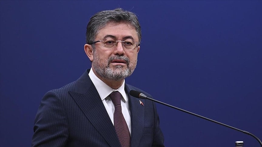 Son Dakika… Bakan Yumaklı’dan zehirlenmelerin ardından ‘tavuk döner’ açıklaması