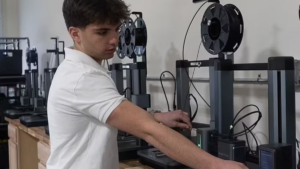 Harçlığını çıkarmak için gitti şirket kurdu