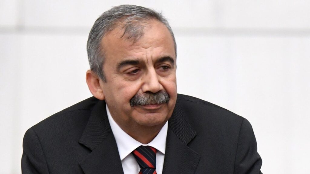 Hayatını kaybeden Önder, 2012’de bu veda mesajını paylaşmış