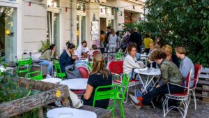 Tüm dünyanın İngiliz sanıp tükettiği içecek İzmirli çıktı