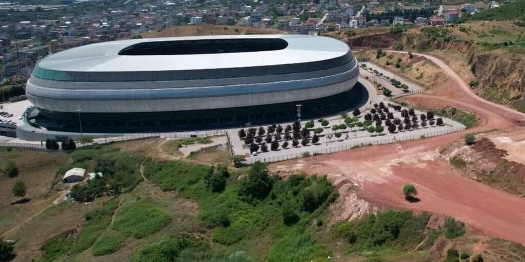 100 milyonluk ahır!