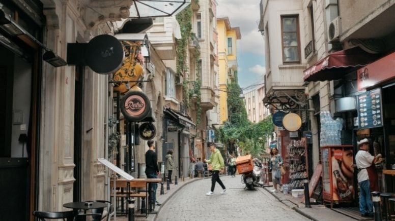Beyoğlu’nun simgesi tarihi lokanta zor günler yaşıyor