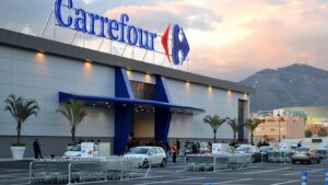 Carrefour, ülkedeki tüm süpermarketlerini sattı