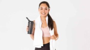 Herkes evdeki havluya sarıldı: 1 ayda 5 kilo verdiren Japon egzersizi dünyayı kasıp kavuruyor