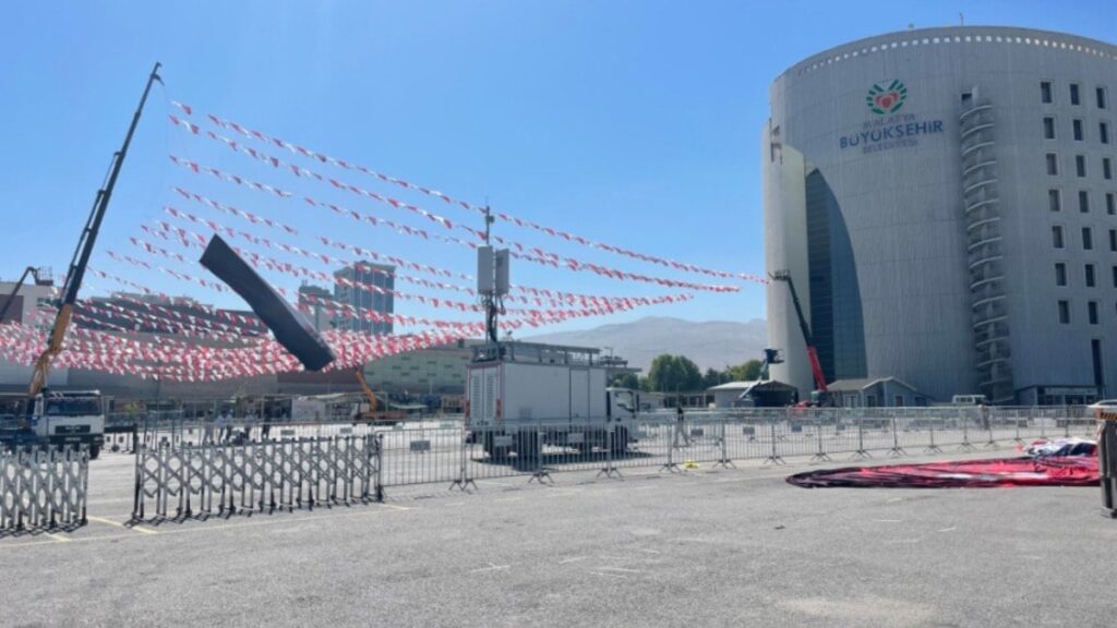 Malatya’da binler “Milletin İradesi” için toplanıyor
