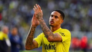 Oosterwolde imzayı attı! İşte sözleşme süresi