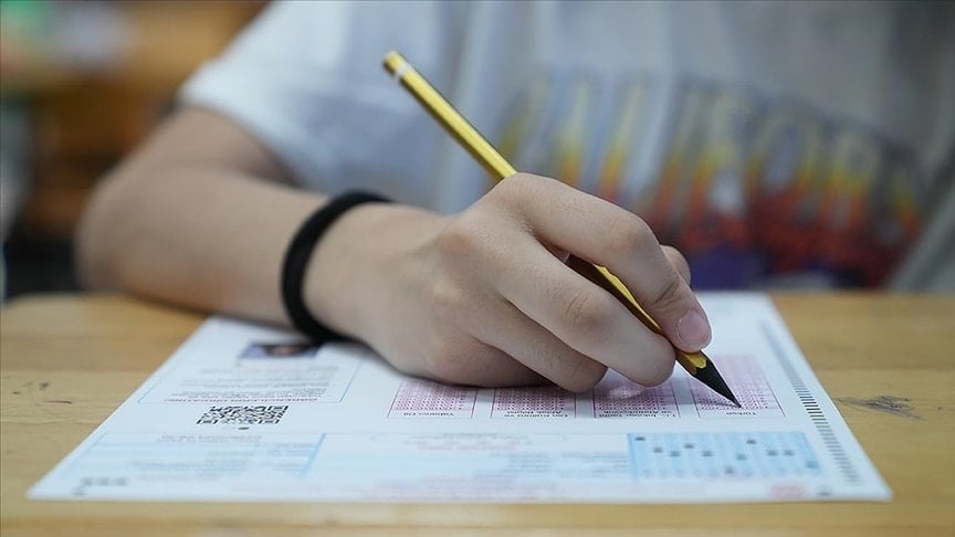 SON DAKİKA: Öğrencilerin beklediği haber geldi: Üniversite kontenjanları yayınlandı