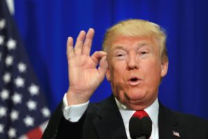 Trump’ın elindeki gizemli iz gündem oldu! Milyonlarca Amerikalı bunu konuşuyor