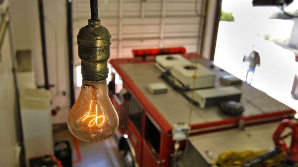 124 yıldır yanan ampulün sırrı çözülemedi