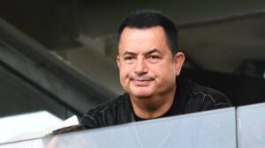 1.5 ayda kovuldu! Acun Ilıcalı’yı topa tuttu