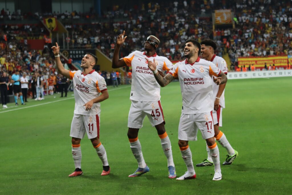 2 takım tarih yazdı Galatasaray’a piyango vurdu!