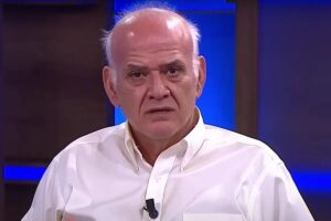 Ahmet Çakar kovulduğunu sosyal medyadan açıkladı