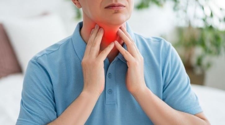 Boğaz ağrısında bu ayrıntıya dikkat: Kanser belirtisi olabilir