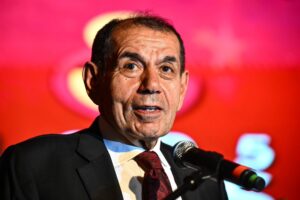 Dursun Özbek Singo transferine noktayı koyuyor! Aynı uçakla gelecek