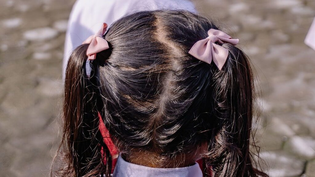 Kızını bir an yalnız bıraktı: 65 bin TL’ye mal oldu