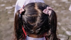 Kızını bir an yalnız bıraktı: 65 bin TL’ye mal oldu