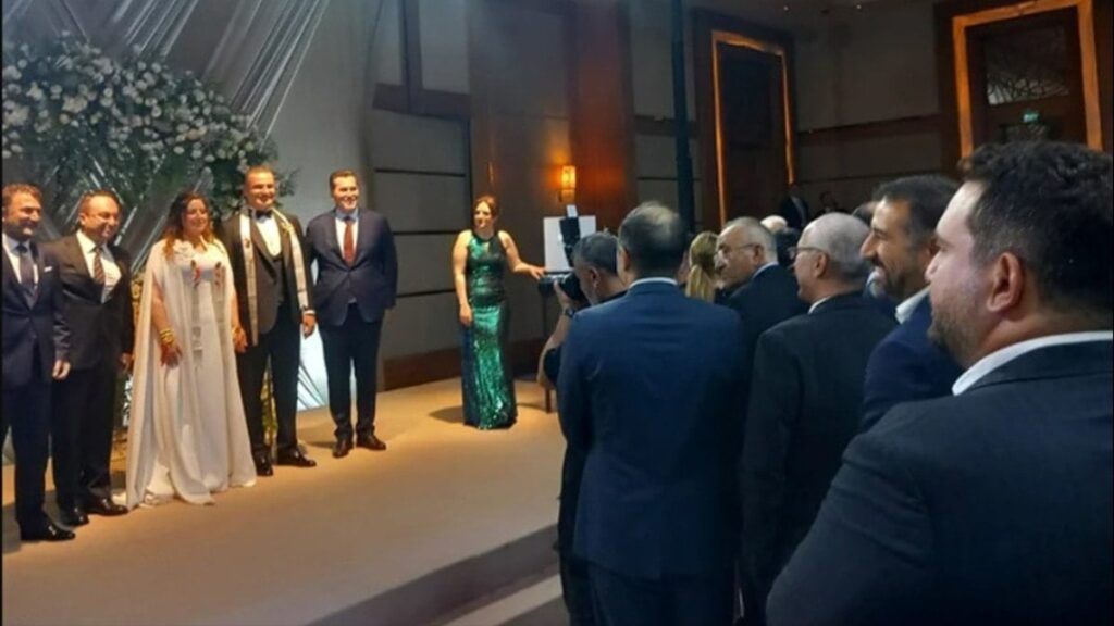 Milyonluk takıları bıraktı esnafın peşine düştü