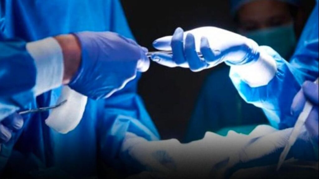 Ne zorlu ameliyat ne ölüm riski vazgeçiriyor! Kadınlar boy ‘kısaltma’ için Türkiye’ye akın ediyor