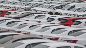 Satış rekorları kıran ikinci el otomobiller listelendi: Bu modeller peynir ekmek gibi satılıyor