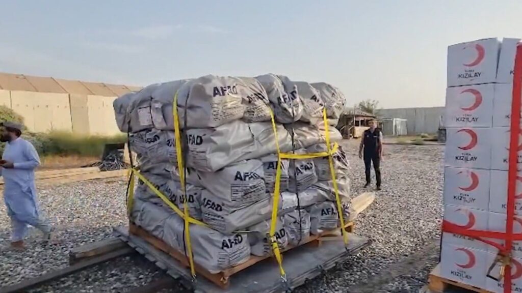 AFAD, Afganistan’a gönderilen yardımları açıkladı