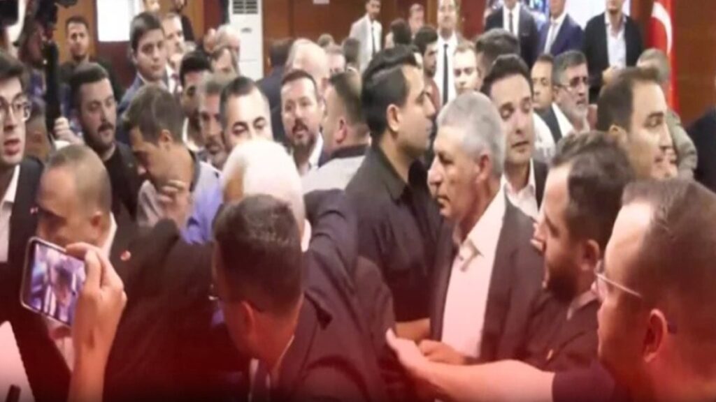 AKP’nin seçimde kaybettiği Bayrampaşa’yı geri alma planı suya düştü, dava açıyorlar