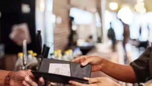 Bahşişlere vergi geliyor! Ülkenin gündemine bomba gibi düştü