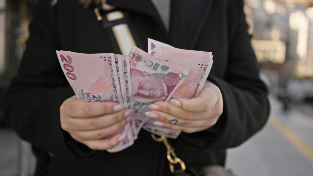 Başlayacağı tarih resmen açıklandı: Tüm çalışanların maaşından her ay yüzde 3 kesinti yapılacak