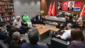 DEM Parti’den CHP’ye dayanışma ziyareti