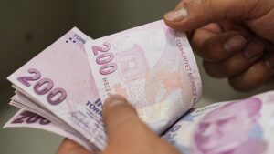 DİSK raporu: İşçiler 8 ayda 1,2 trilyon TL kaybetti!