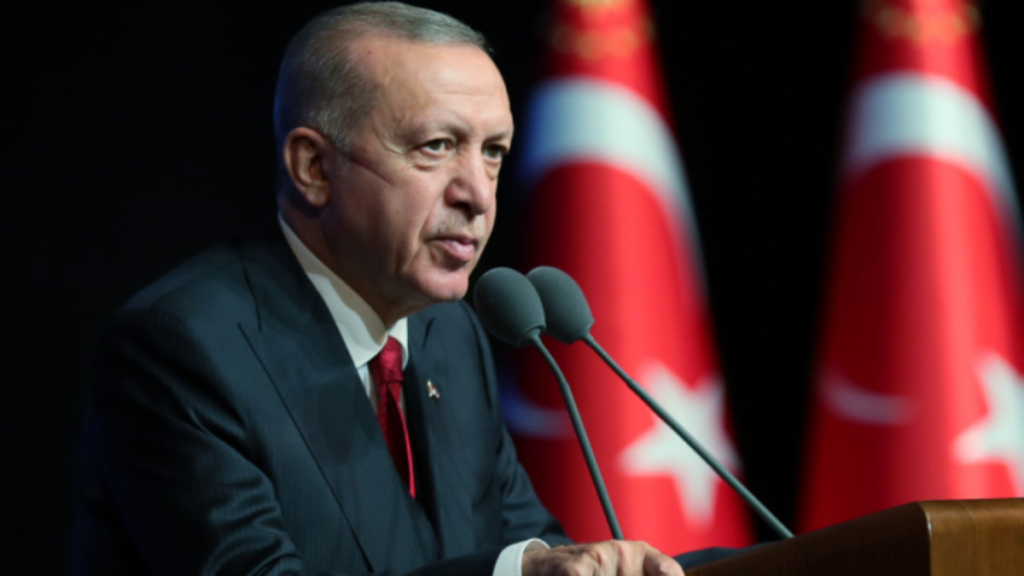 Erdoğan her yerde köstebeği arıyor