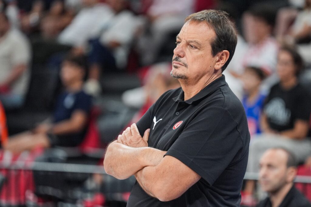 Ergin Ataman’dan olay futbol sözleri! ’80 milyon Euro harcama lig şampiyonluğu için mi?’