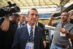 Fenerbahçeli futbolcu hakkında şok sözler! ‘Ali Koç’un ispiyoncusuydu’