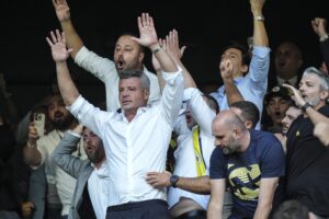 Şampiyon teknik adamdan Sadettin Saran’a sürpriz ‘hazırım’ mesajı