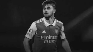 Futbol dünyası yasa boğuldu: Eski Arsenal futbolcusu, maçta hayatını kaybetti