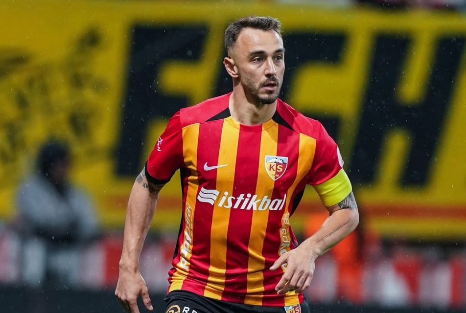 Gökhan Sazdağı resmen Beşiktaş’ta