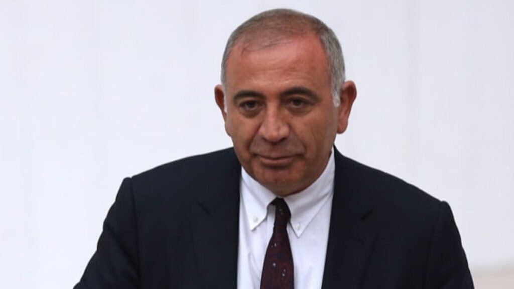 Gürsel Tekin: İftiracı ve itirafçı olanlar hala parti üyesiyken beni neden atıyorlar