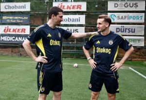 Kerem’i Samandıra’da Mert Hakan karşıladı! Büyük buluşma