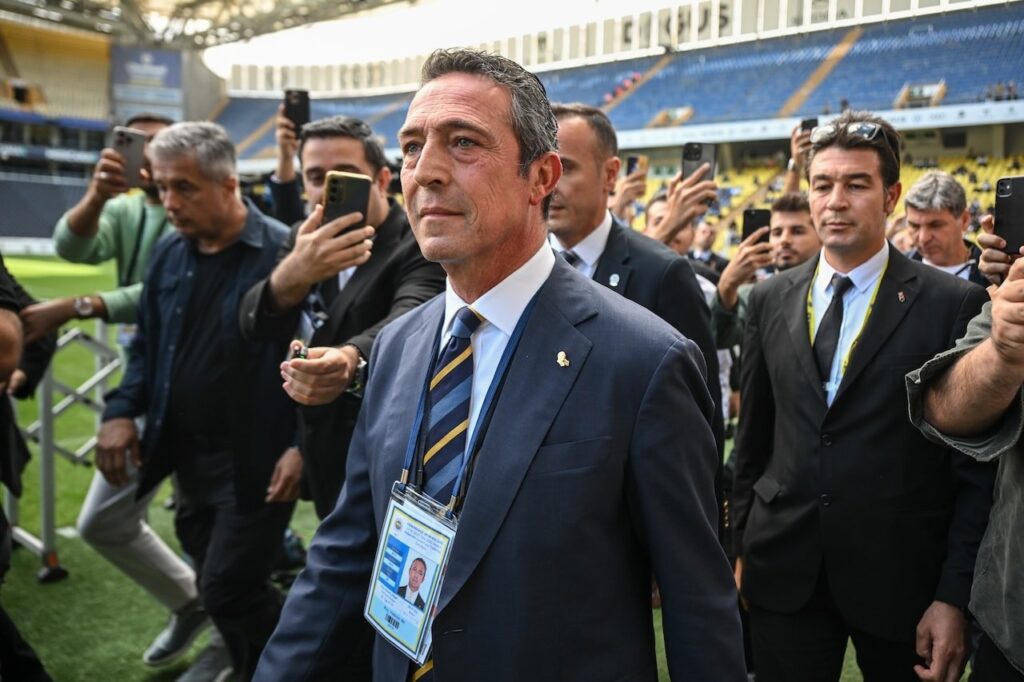 Merakla bekleniyordu! Fenerbahçe’de ibra kararı açıklandı