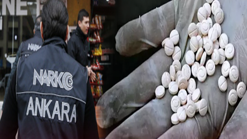Narkotik operasyonunda hapları taşıyan kişi polis çıktı!