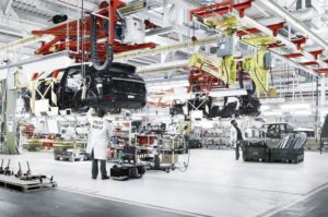 Otomobil devinde büyük kriz! Üretim felç oldu