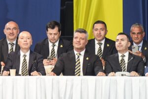 Sadettin Saran ateşten gömlek giydi! Samandıra kaynıyor