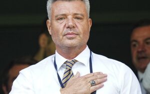 Sadettin Saran takımdan göndereceği ilk ismi belirledi