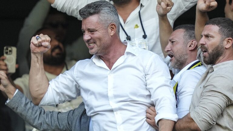 Kimsenin gözünün yaşına bakmıyor! Sadettin Saran Dünyaca ünlü isme “Güle güle” dedi