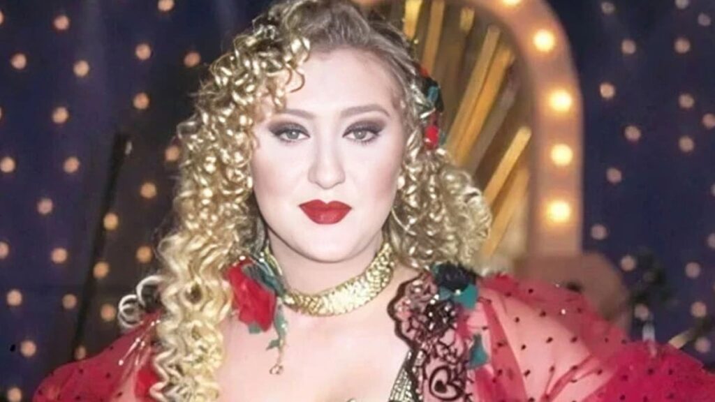 Son Dakika… Şarkıcı Güllü hayatını kaybetti