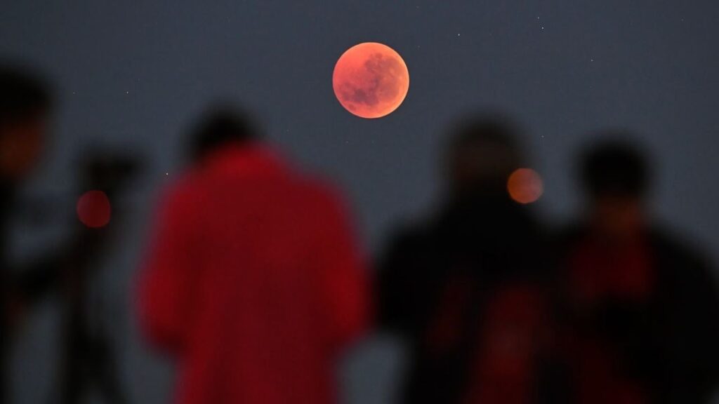 Tarih verildi: Günler sonra gökyüzü kızıl renge bürünecek!