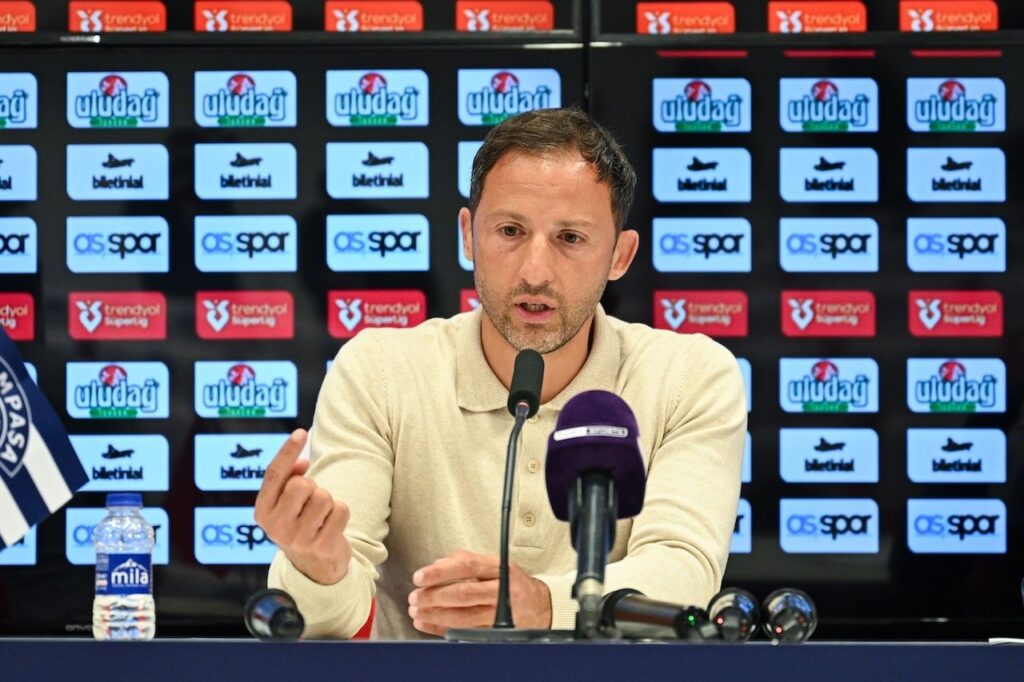 Tedesco’dan öz eleştiri! ‘İstediğimden çok çok uzaktayız’