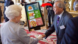 Türkiye’ye tatile gelen İngiliz Lordu hamburger fiyatlarını görünce çıldırdı