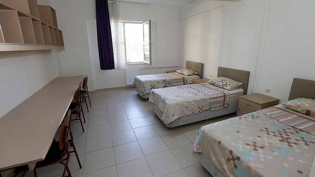 Üniversiteliler toplanın! KYK yurt başvurusu E-Devlet’ten nasıl yapılır? İşte adım adım doğru başvuru süreci